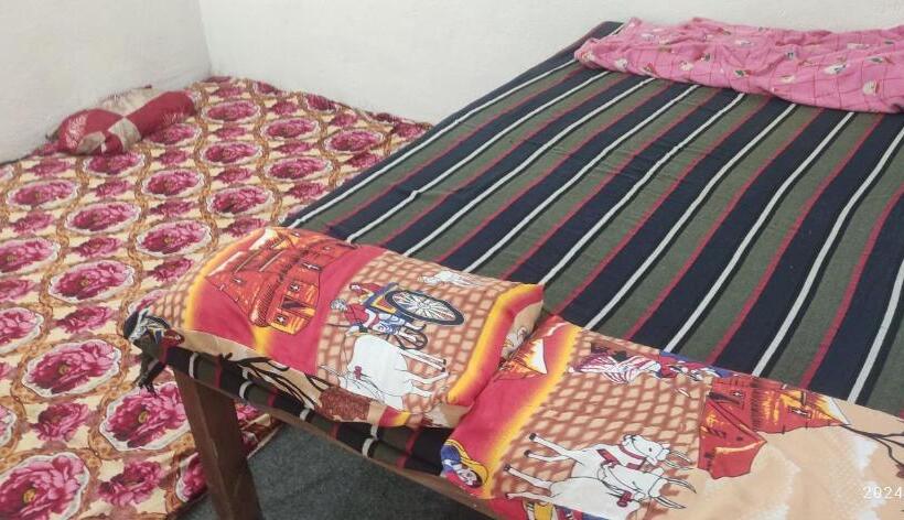 ペンション Kuber Bhandari Guest House And Hotel, Sehore