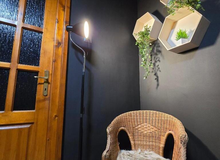 پانسیون La Dragoș Studio 01   Apartament