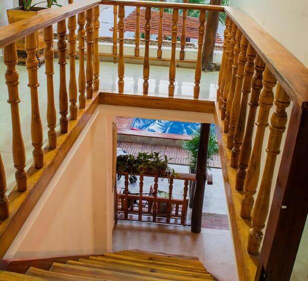 ペンション Room In Guest Room   Hb7 Quadruple Room With Shared Bathroom