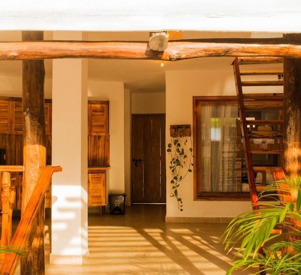 ペンション Room In Guest Room   Hb7 Quadruple Room With Shared Bathroom