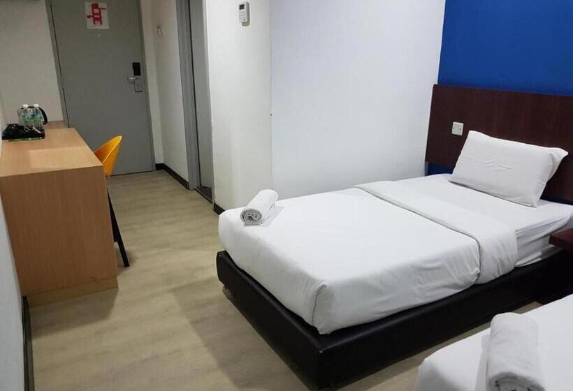 Seeds Hotel Puchong Koi