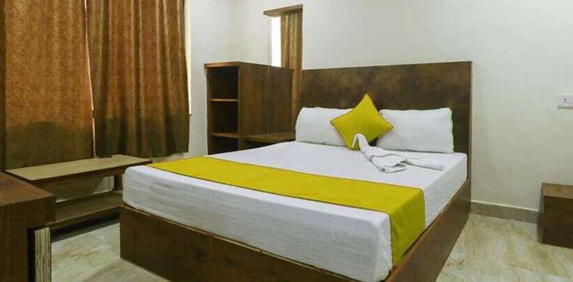 Fabhotel Rama Inn I