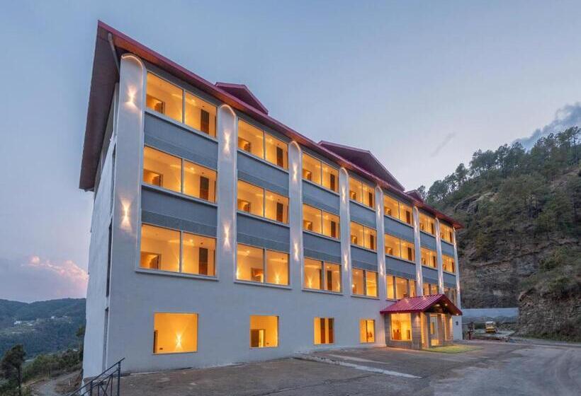 호텔 The Chail Resort, Chail