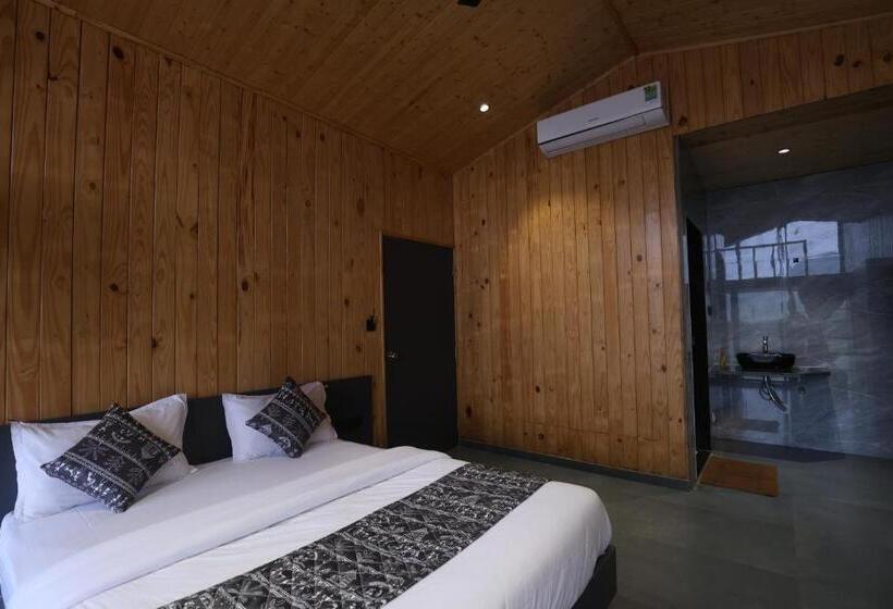 Shreephal Luxurious Resort Best Resort In Saputara