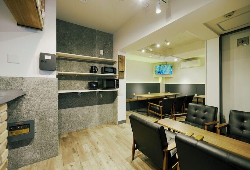 هاستل Akasaka Guesthouse Hive