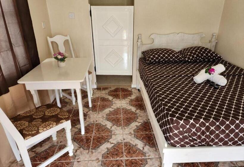 پانسیون Rose Hideaway