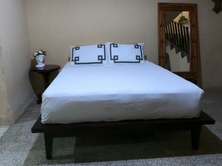 پانسیون Casita La Adornada