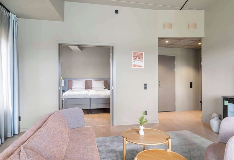 هتل Aiden By Best Western Karlstad Arena