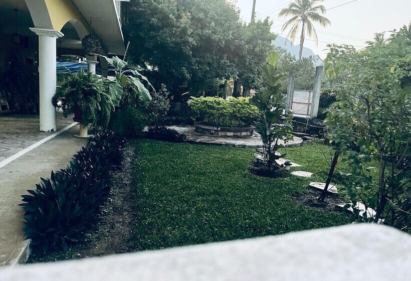 هتل Hacienda Huasteca