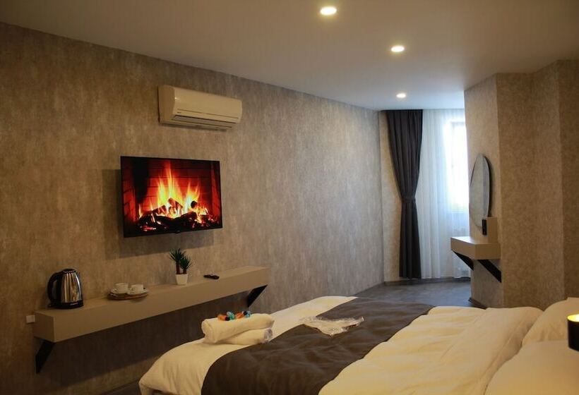 Cali Royal Otel