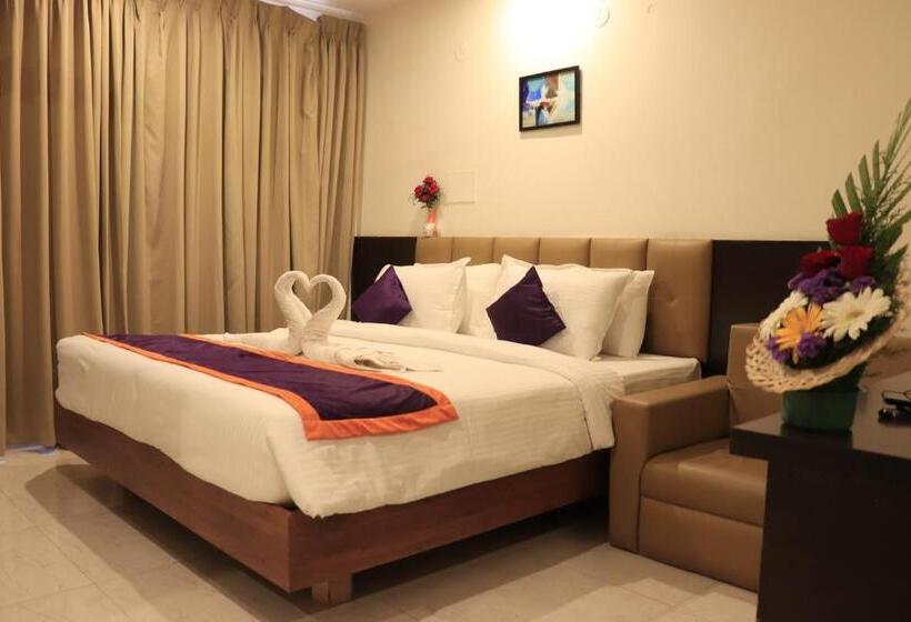 هتل Balaji Gold Inn