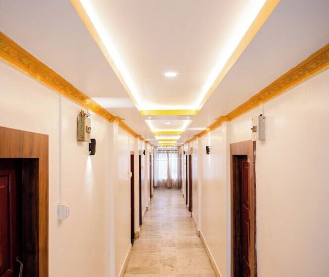 هتل Country Inn