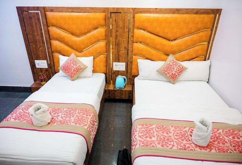 هتل Country Inn