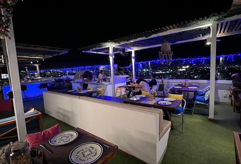 هتل Residences By Mp Cabo San Lucas