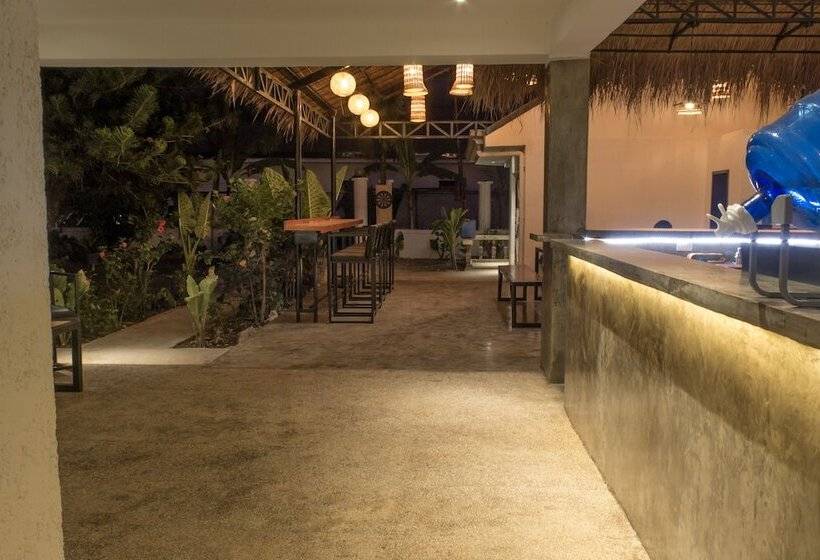 Wild Monkeys Hostel
