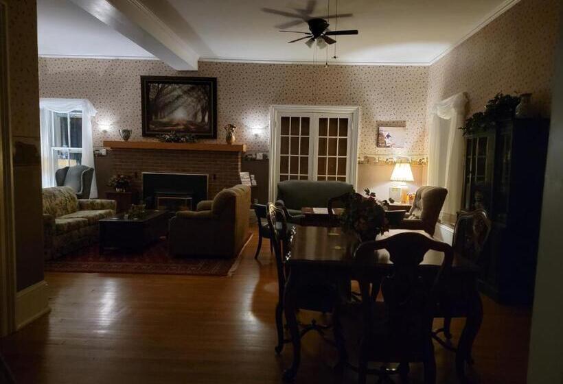 Josephine S Bed & Breakfast