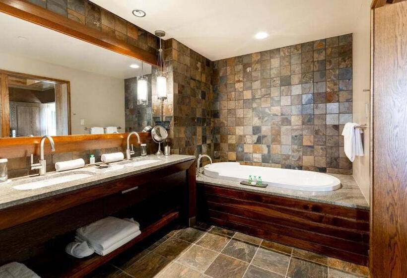 Primland Resort, Auberge Resorts Collection