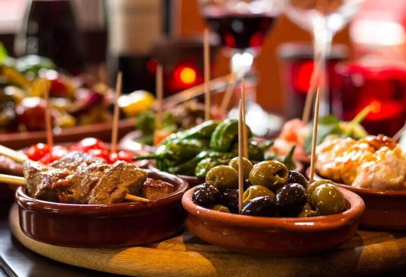 هاستل Blend Lodge And Kitchen   Pakachere