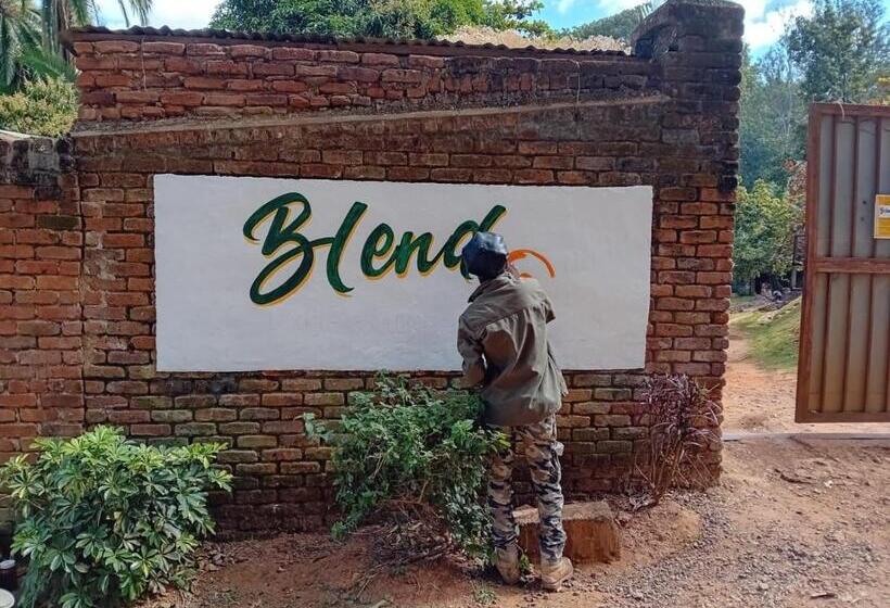 هاستل Blend Lodge And Kitchen   Pakachere