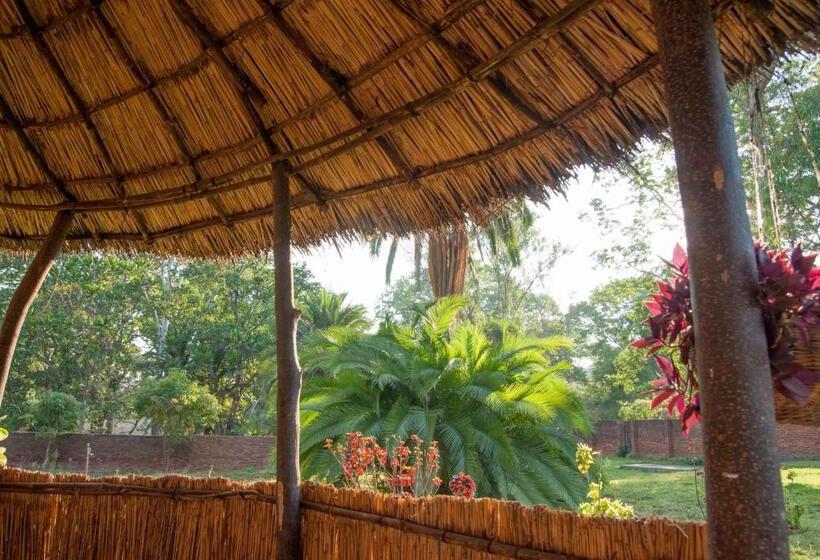 هاستل Blend Lodge And Kitchen   Pakachere