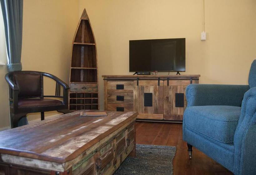 تختخواب و صبحانه Alte Villa Boutique