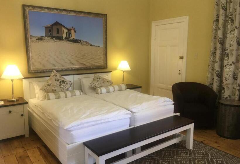 تختخواب و صبحانه Alte Villa Boutique