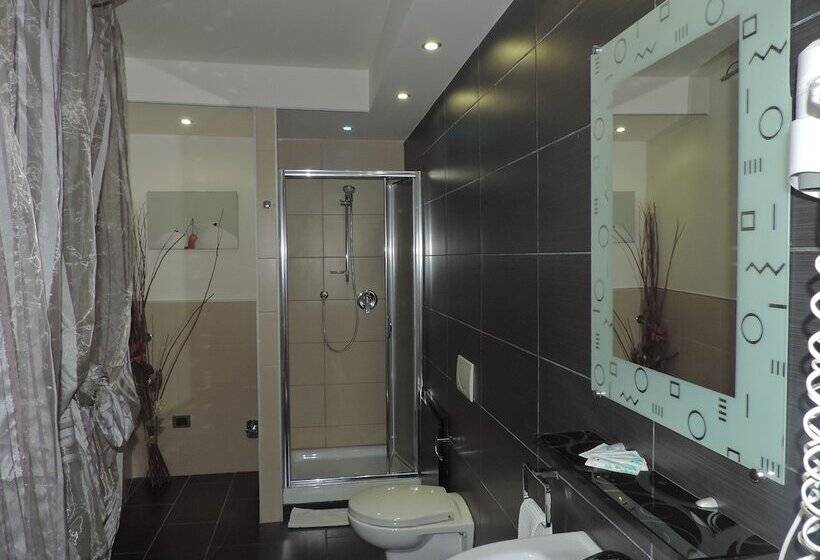 צימר La Suite Rooms & Apartments