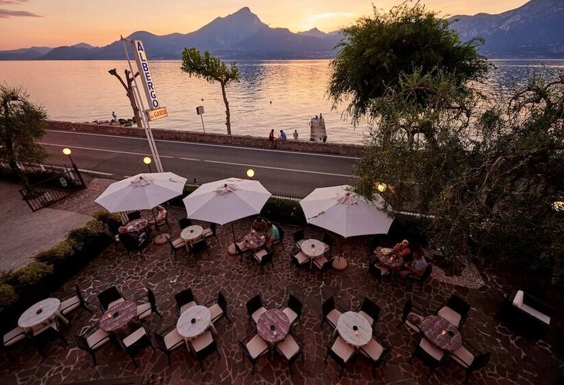 هتل Albergo Del Garda
