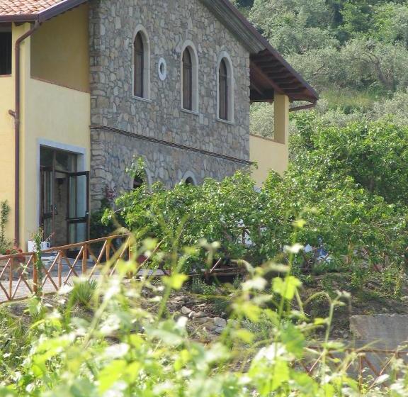 هتل Antica Tindari