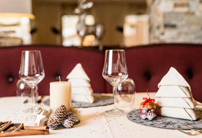 هتل Dorfer Alpine&charming