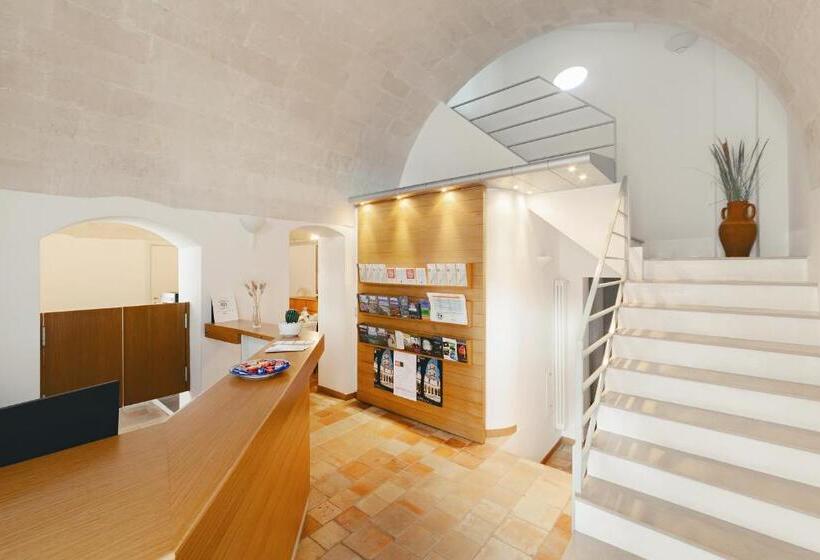 فندق Il Borgo Ritrovato   Albergo Diffuso