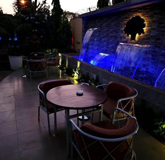 هتل Le Baobab