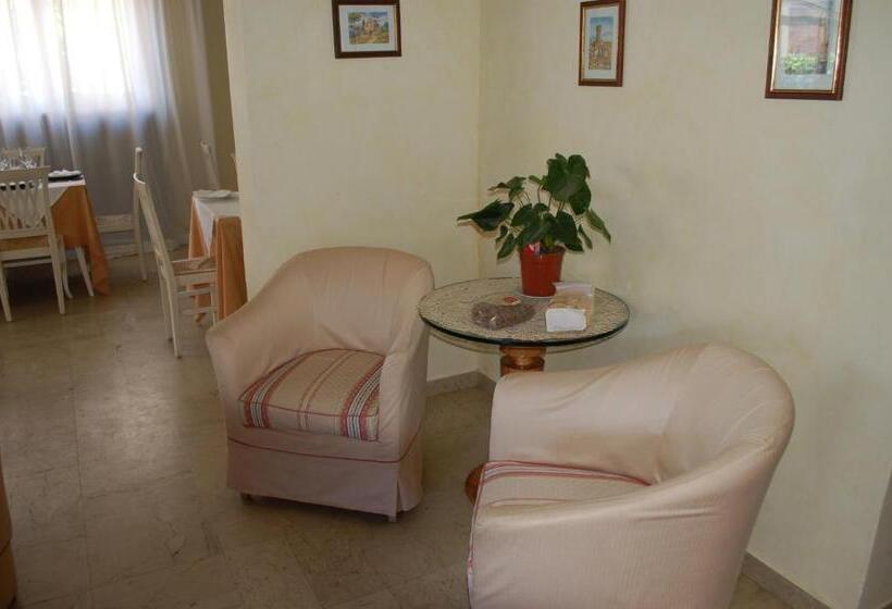 هتل Ristorante La Terrazza