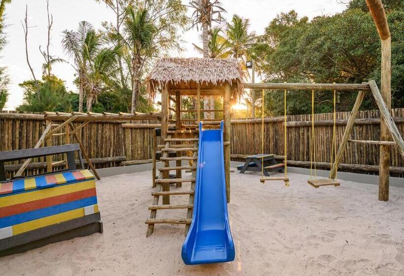 منتجع San Martinho Beach Club