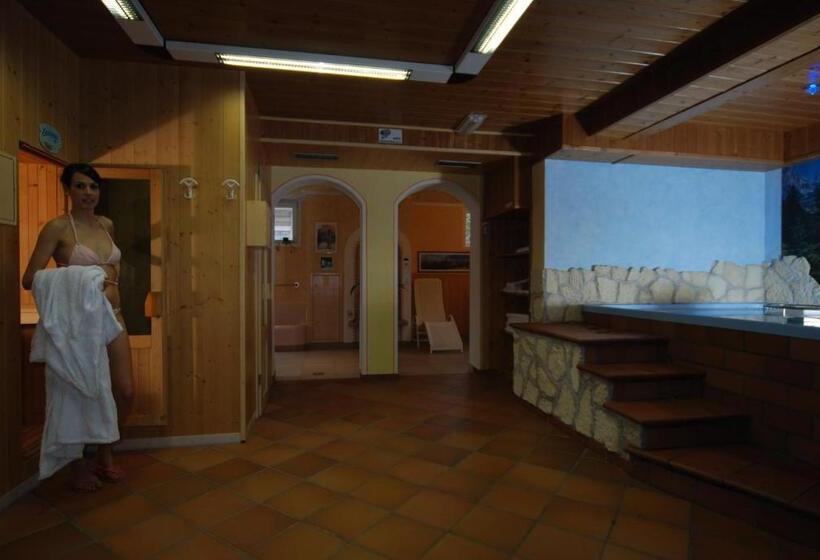 Sport Hotel Sass Maor