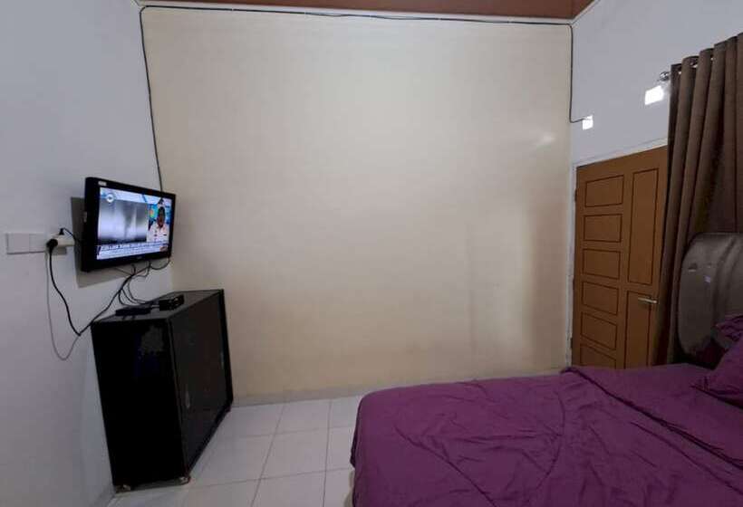 فندق Oyo 93714 Guest House Gembul Syariah