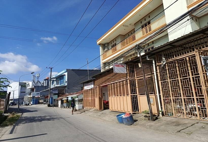 هتل Oyo 93764 Homestay Citra
