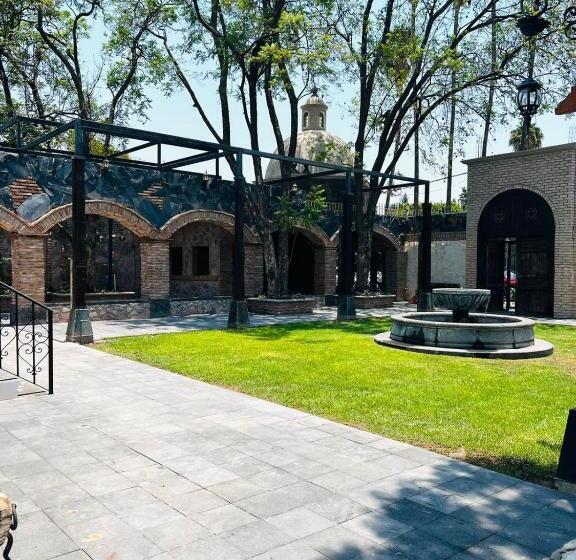 هتل Boutique Casa Antonieta