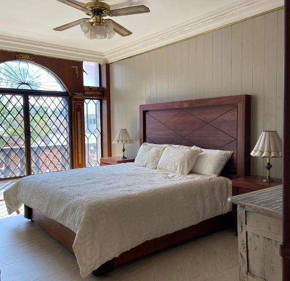 هتل Boutique Casa Antonieta