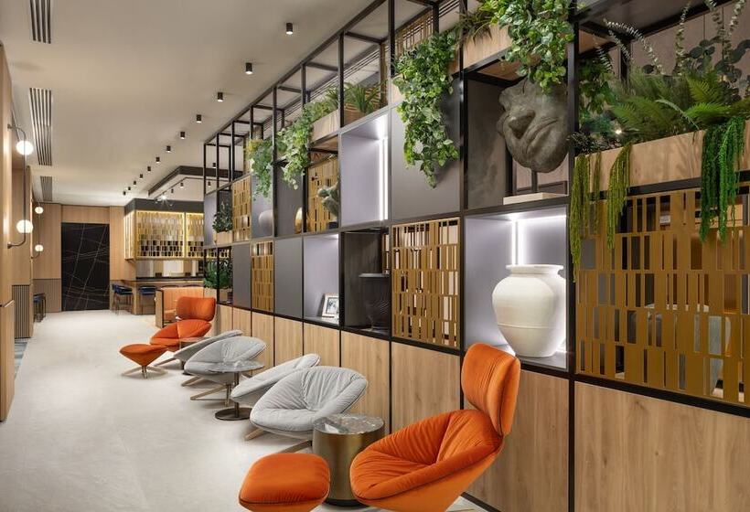هتل Courtyard By Marriott Cluj   Napoca Downtown