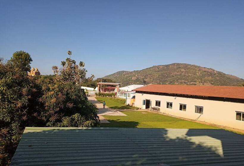 酒店 Dundi Mango Mist Resort