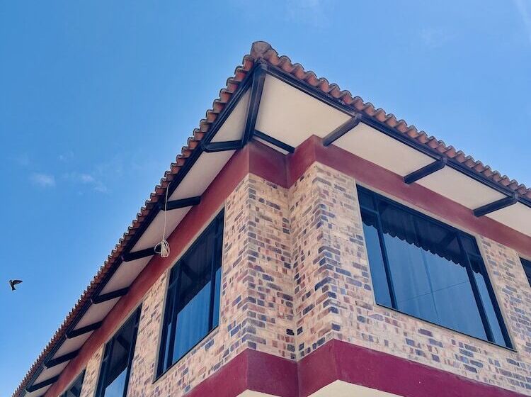בית מלון כפרי Villalva