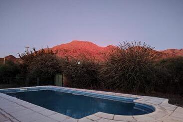 هتل Cabañas El Aguaribay