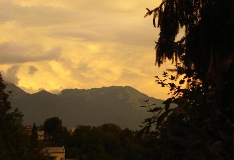 Hostel Cukrarna Guest Accommodation