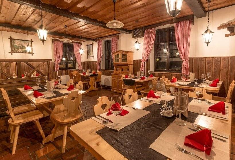 هاستل Hiša Pr Pristavc