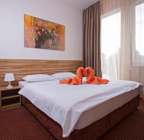 Aviator Garni Hotel Bratislava