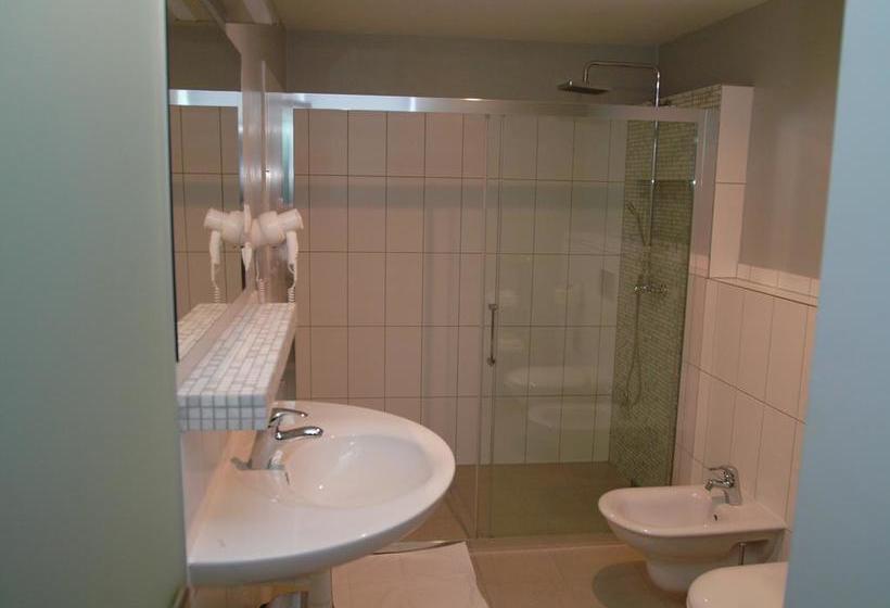 مبيت وإفطار Apartments And Suites Kremnica