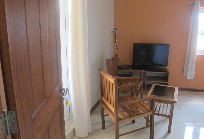 تختخواب و صبحانه Auberge Le Rajah