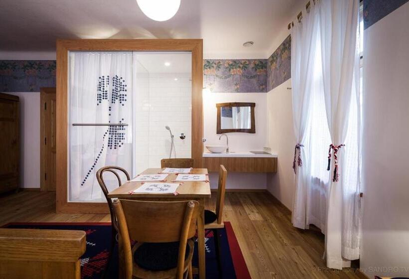 Pr Gavedarjo Eco Heritage B&b