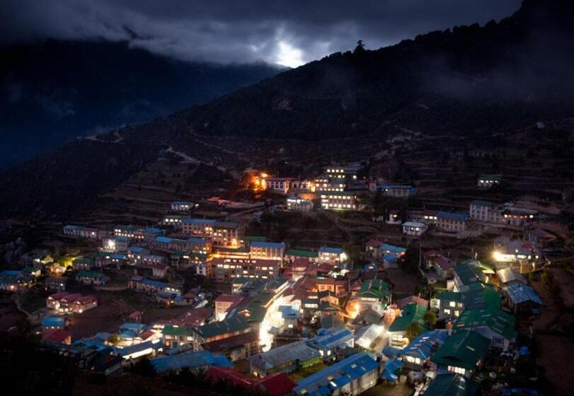 هتل Mountain Lodges Of Nepal   Lukla